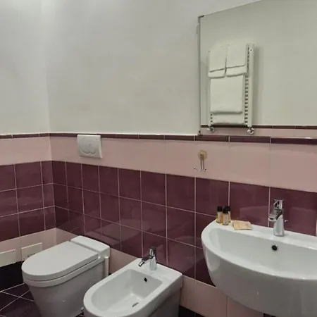 Guru Mostacciano Tatil Evi