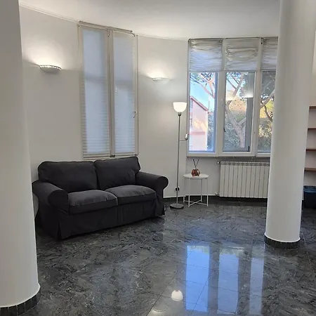 Guru Mostacciano Rome