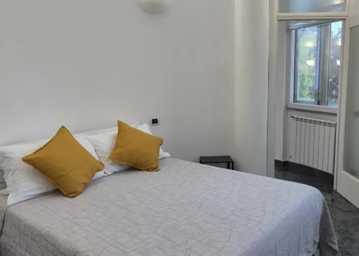 Guru Mostacciano Roma